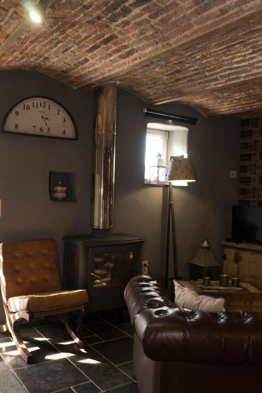 Gite De Corbion Loft1 Ciney Exterior photo